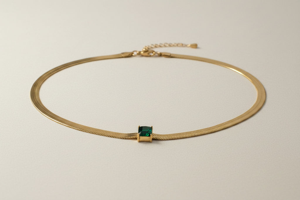Nyra Emerald Snake Chain Necklace