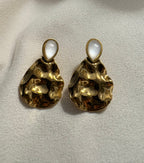 NIYANSA Sculpted Moonstone Drop Earrings