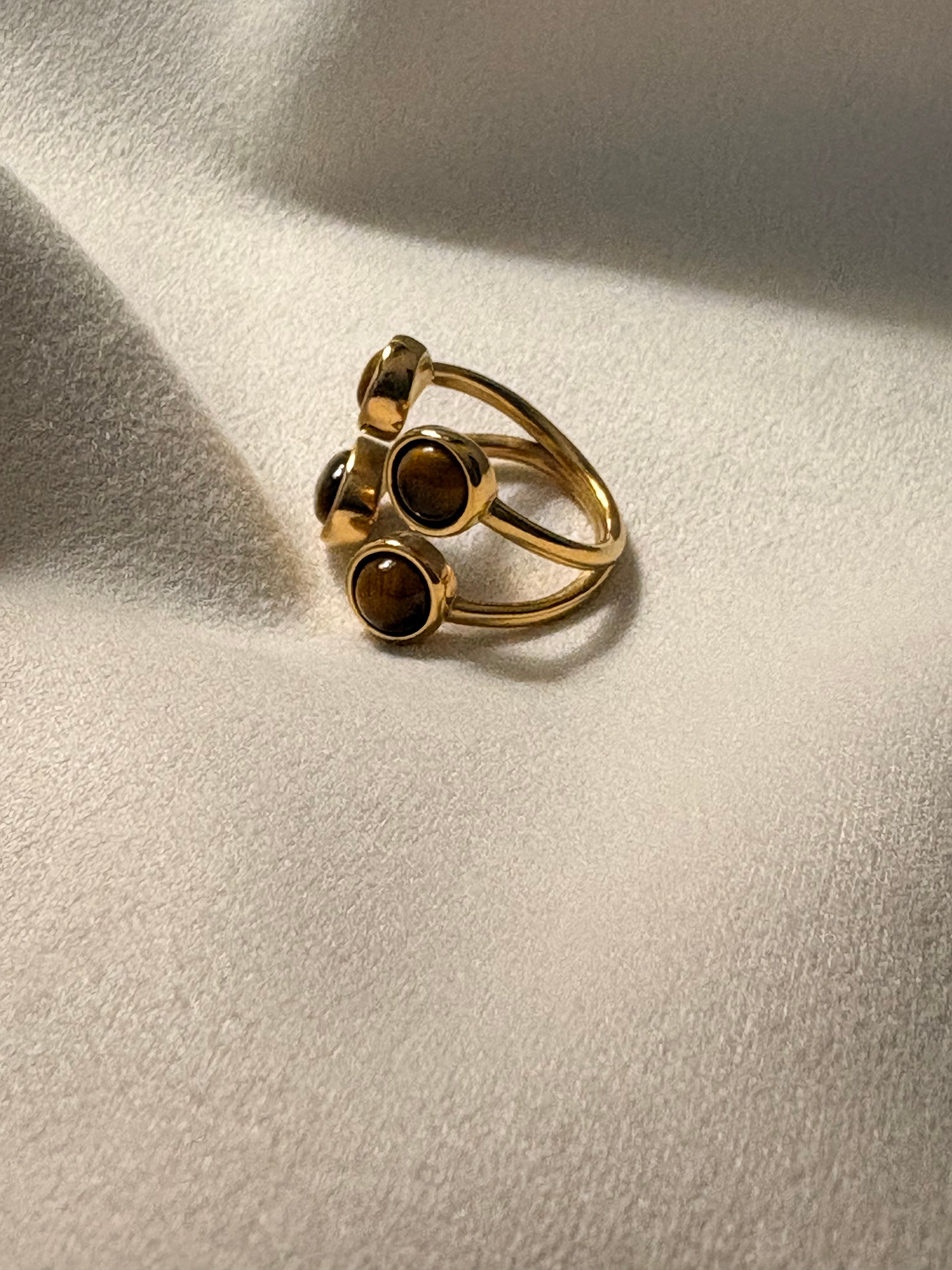 Noor Cluster Stone Adjustable Ring