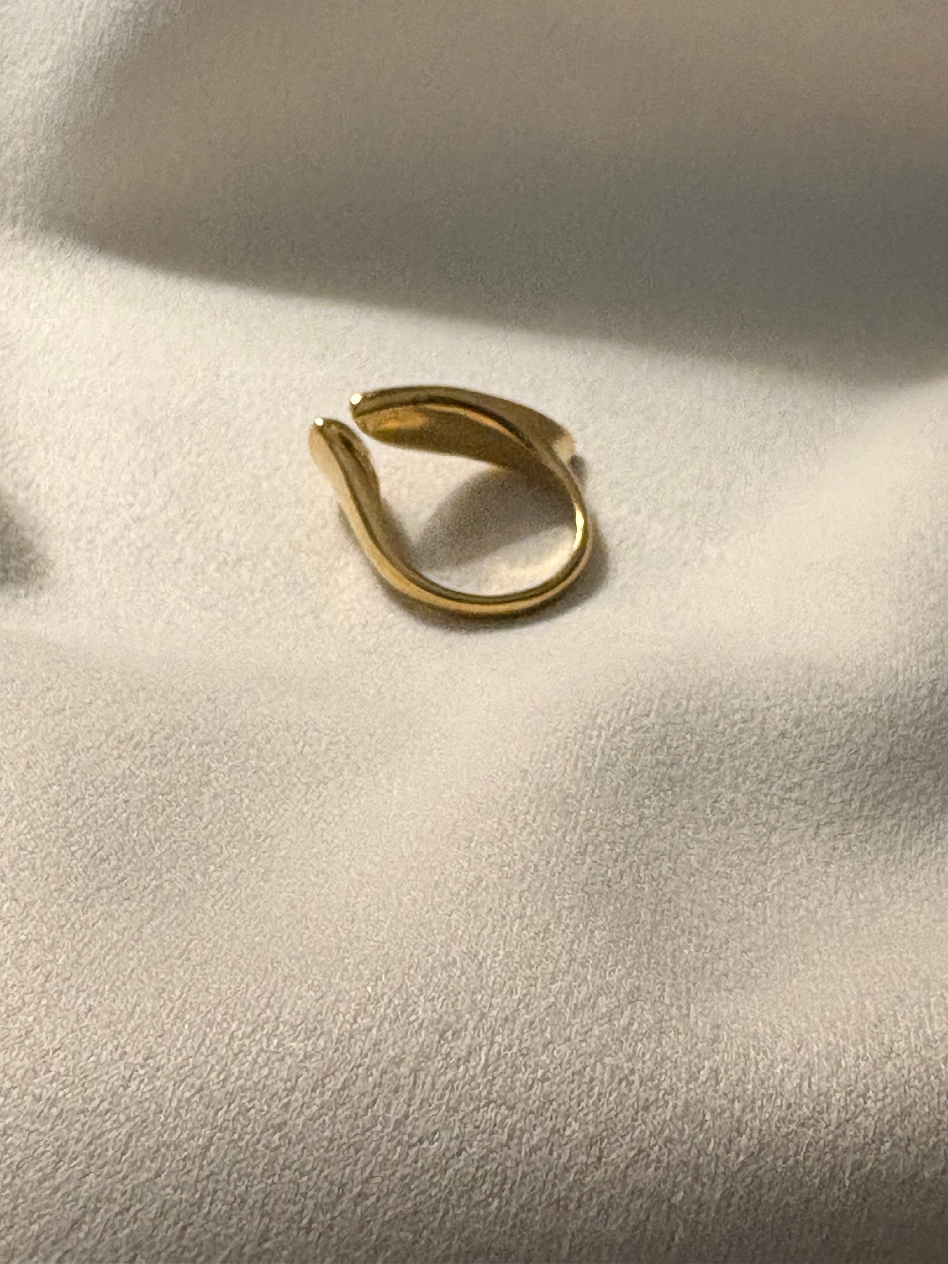 Ira Enamel Petal Ring