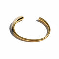 18 kt gold-plated bracelet with inlaid pearls by NIYANSA.