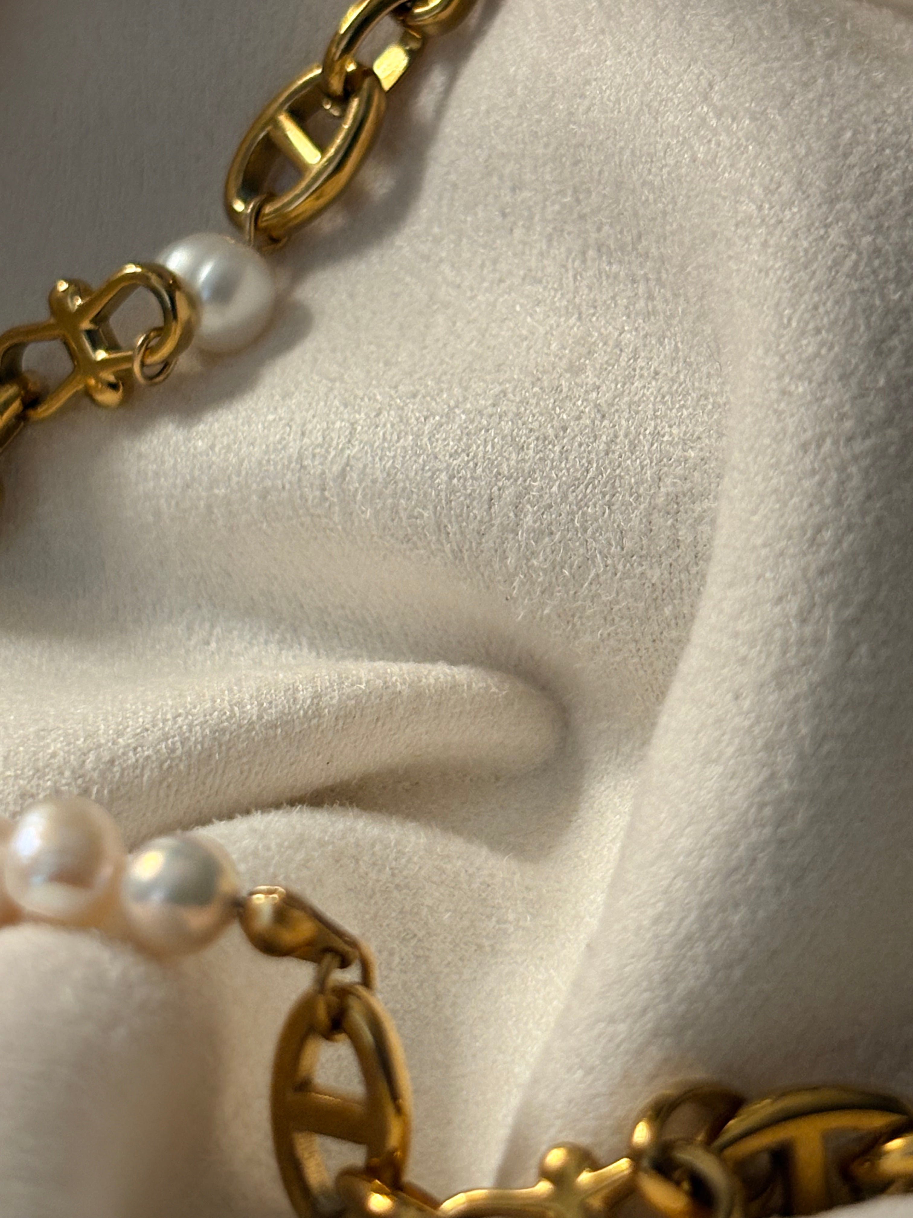 Elara Pearl Link Necklace