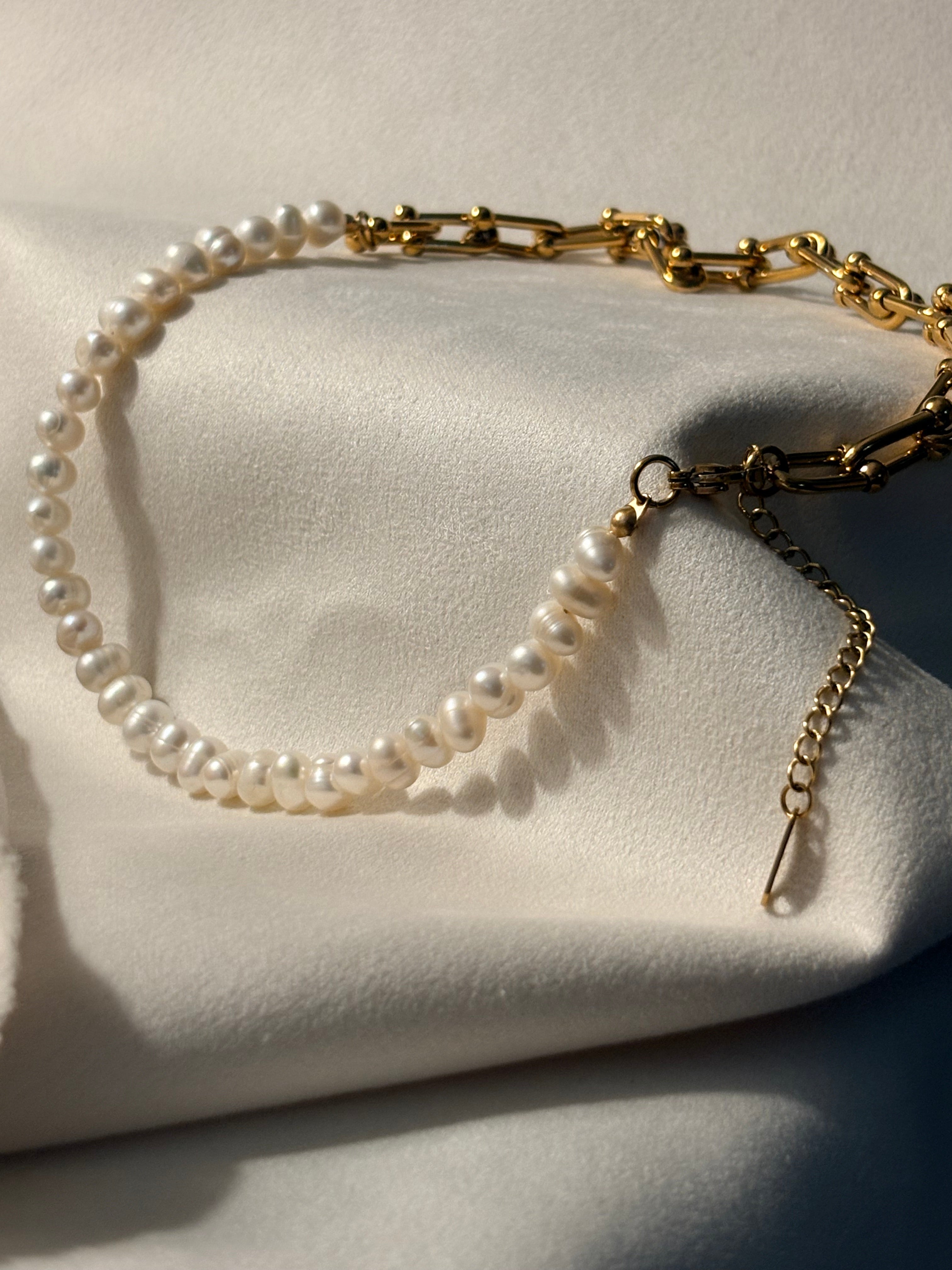 Kaia Half Pearl Link Necklace