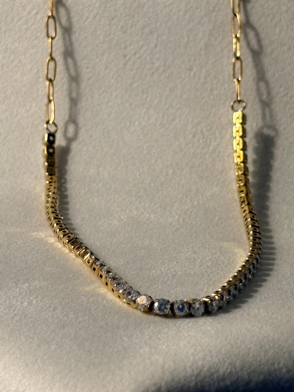Tennis necklace with AAA cubic zirconia stones in 18KT PVD gold-plated stainless steel by NIYANSA.