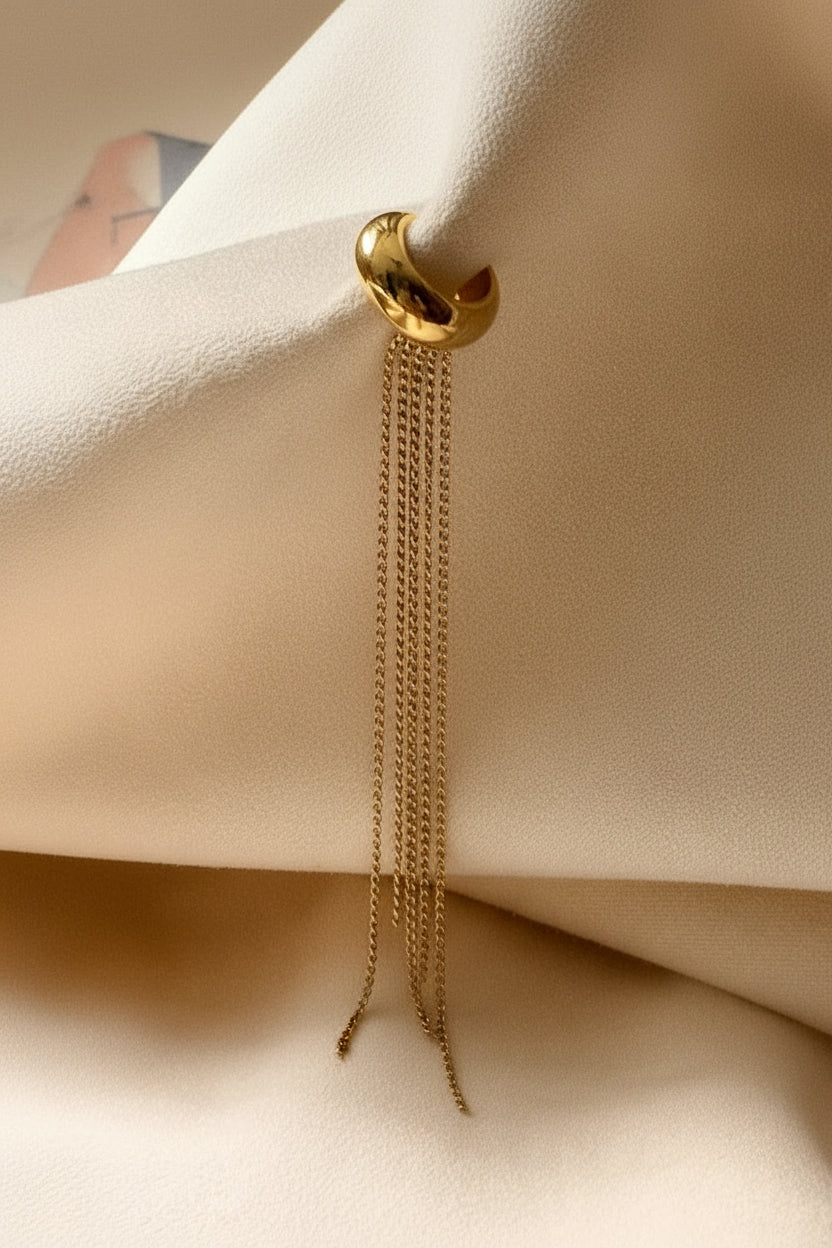 Cascading Chain Ear Cuff