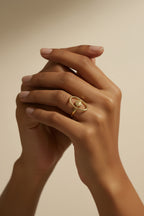 NIYANSA Seashell Statement Ring